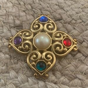 Avante Elegant Gold Multicolor Brooch